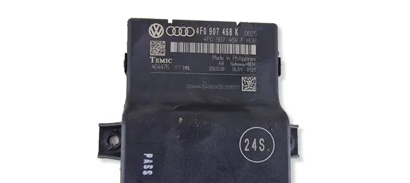 Audi A6 S6 C6 4F Gateway control module 4F0907468K