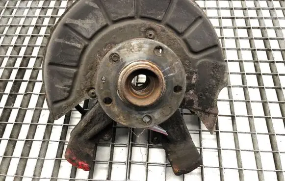 Front wheel hub spindle knuckle