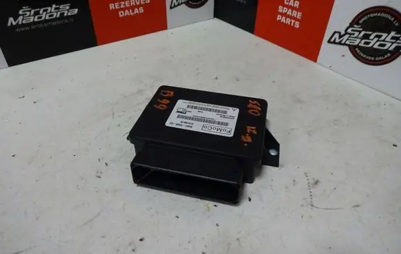 Volvo S80 Hand brake control module 31318610