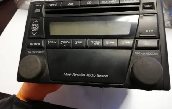 Mazda 323 Radio/CD/DVD/GPS head unit CL0470Y0011524