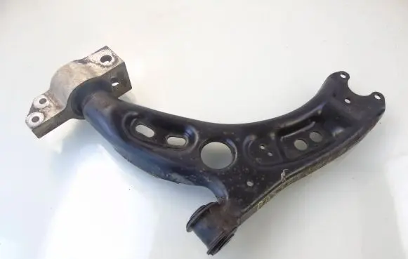 Volkswagen PASSAT B7 Front control arm