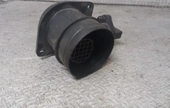 Skoda Octavia Mk2 (1Z) Mass air flow meter 0281002531 038906461B