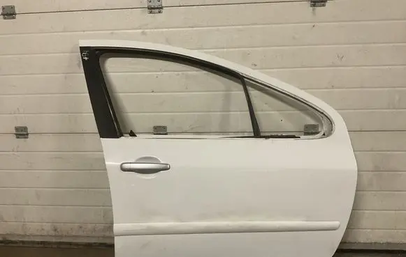 Peugeot 307 CC Front door