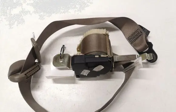 Jaguar S-Type Front seatbelt 43594 2R83F611B09 33048268