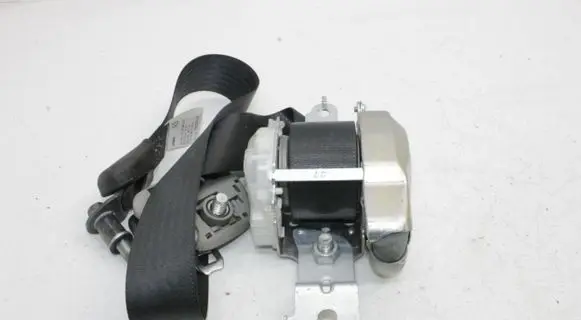 Nissan Pathfinder R51 Front seatbelt 7P2350P