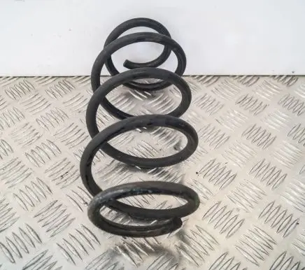 Mercedes-Benz A W176 Rear coil spring