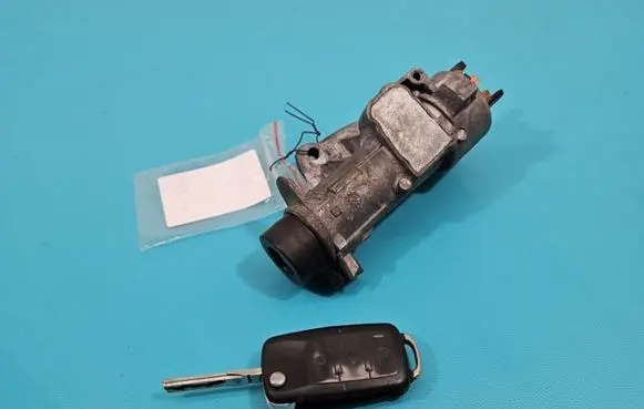 Seat Ibiza IV (6J,6P) Ignition lock 4B0905851C IMPRK1410497