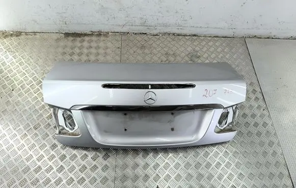 Mercedes-Benz E A207 Tailgate/trunk/boot lid A2077500175