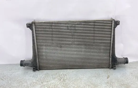 Audi Q7 4M Intercooler radiator 4M0145805C ED668003