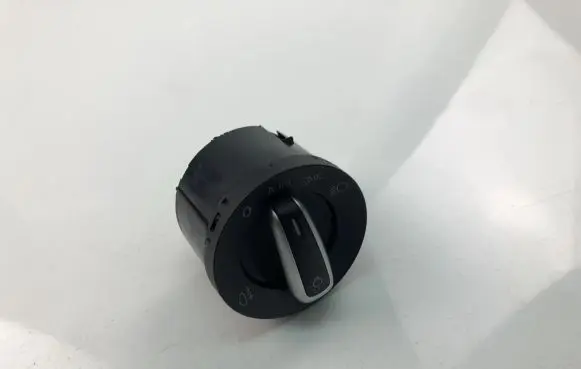 Volkswagen Jetta VI Light switch 3C8941431