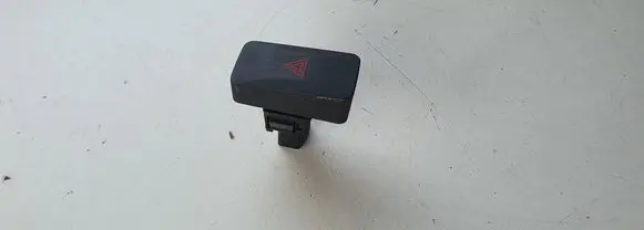 Nissan Leaf I (ZE0) Hazard light switch