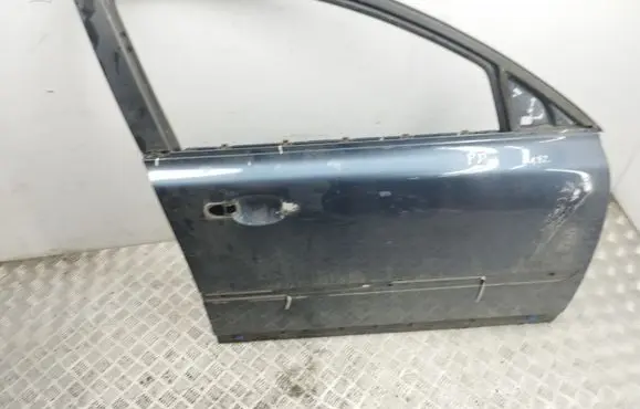 Volvo V50 Front door