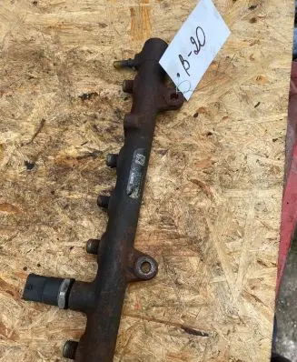 Opel Vivaro Fuel main line pipe 0445214065