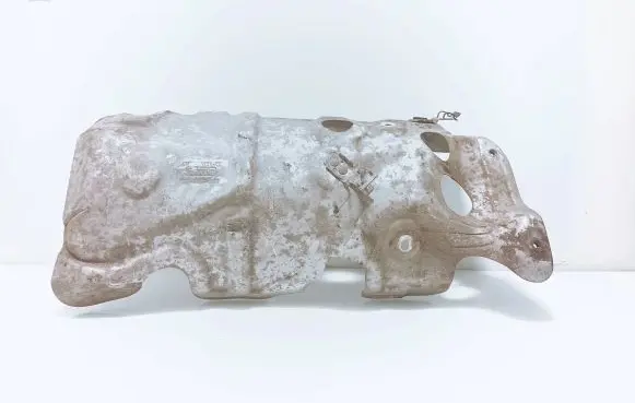 Ford Focus Heat shield in engine bay AM519N454CC