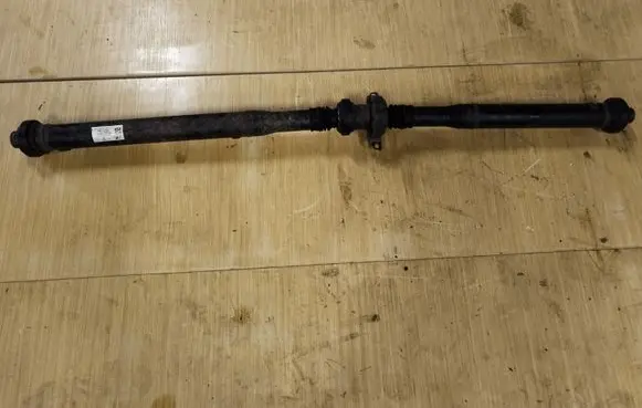 Volkswagen Touareg II Rear driveshaft/prop shaft 7P0521102Q