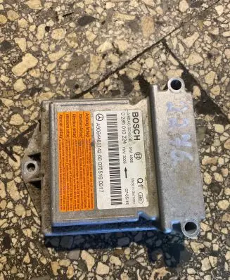 Mercedes-Benz Sprinter W906 Airbag control unit/module A9064461142 0285010224 0705160917