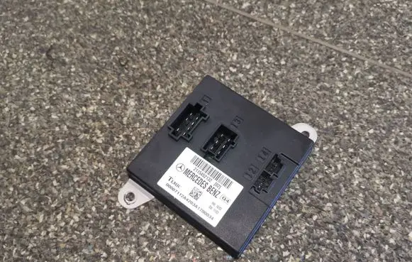 Mercedes-Benz E W211 Other control units/modules 2115452132
