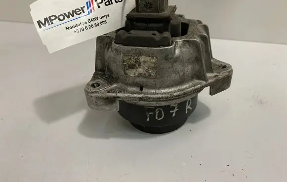 BMW 7 F01 F02 F03 F04 Engine mount bracket 6777371