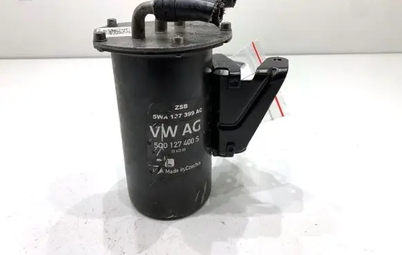 Skoda Octavia Mk4 Fuel filter housing 5Q0127400S