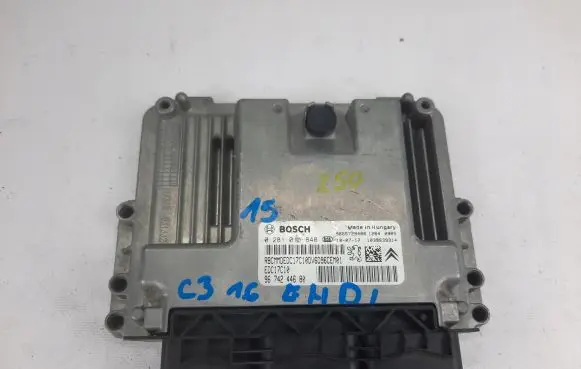 Citroen DS3 Engine control unit/module 9674244680