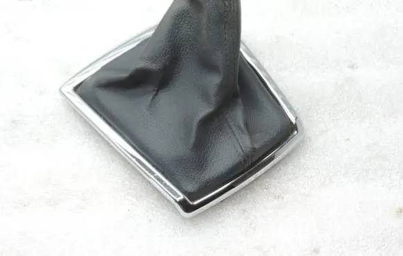 Toyota Corolla Verso AR10 Gear lever shifter trim leather/knob 588080F010B0 5884864010