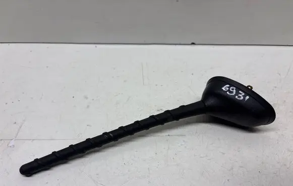 KIA Rio Aerial GPS antenna 962001W000