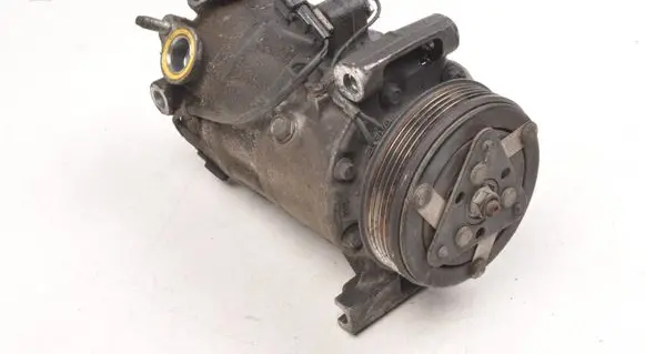 Volvo XC60 Air conditioning (A/C) compressor (pump) 30630921