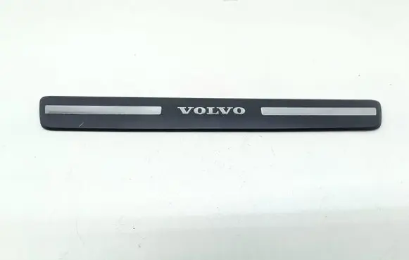 Volvo XC60 Front sill trim cover 31349002