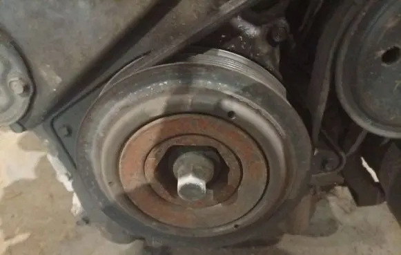 Honda FR-V Crankshaft pulley