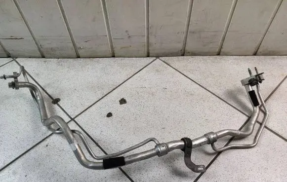 Ford Fusion II Air conditioning (A/C) pipe/hose