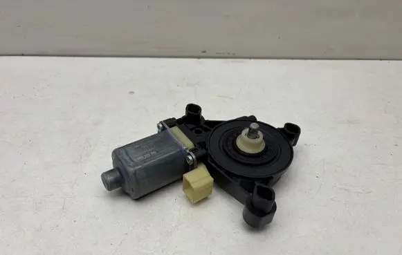 Skoda Octavia Mk3 (5E) Front door window regulator motor 5Q0959802B