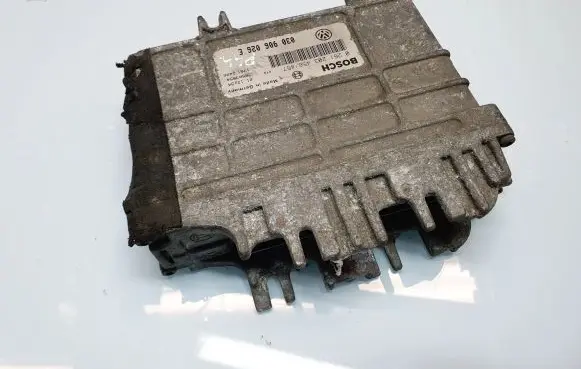 Volkswagen Polo III 6N 6N2 6NF Engine control unit/module 030906026E 0261203456 0261203457