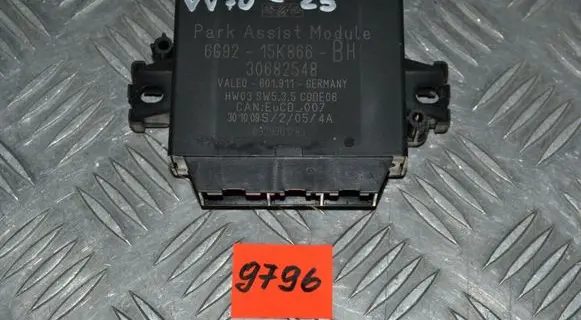 Volvo V70 Parking PDC control unit/module 30682548