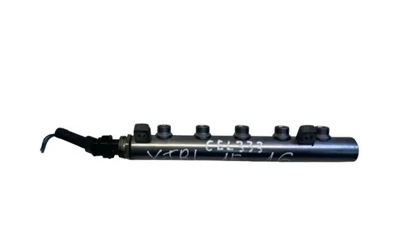 Nissan X-Trail T32 Fuel main line pipe 175210542R 1502800233