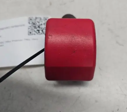 Volvo S40, V40 Engine bonnet (hood) release handle 