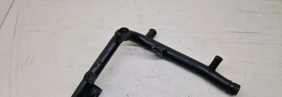 Volkswagen PASSAT B6 Engine coolant pipe/hose 03G121065AC