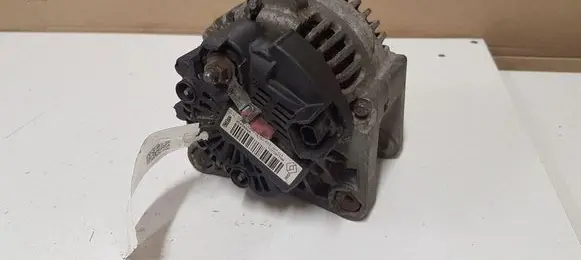 Renault Megane II Generator/alternator 8200667614 107097796 2543564A