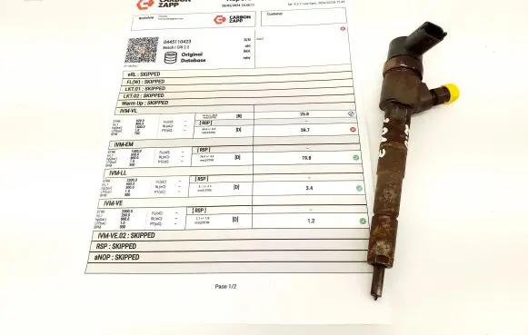 Opel Zafira C Fuel injector 55577668 0445110423