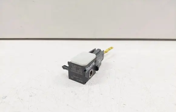 Hyundai Santa Fe Airbag deployment crash/impact sensor 959202B000 SA320080000