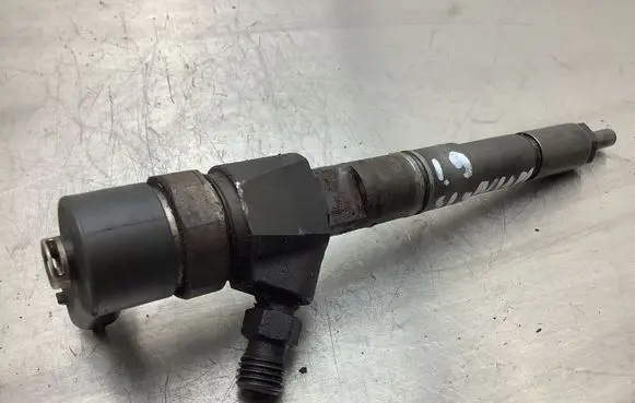 Opel Signum Fuel injector 0445110159