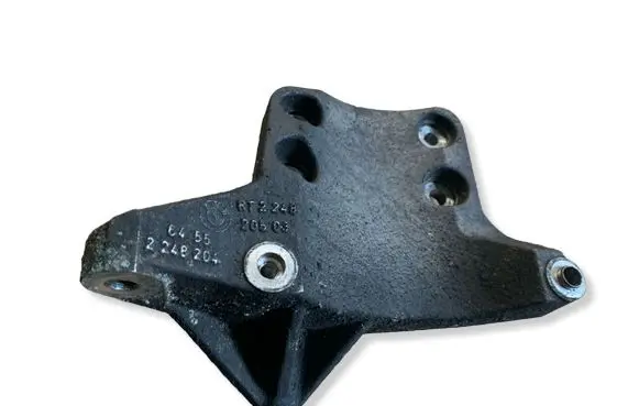 BMW 7 E38 A/C compressor mount bracket 2248204 64552248204