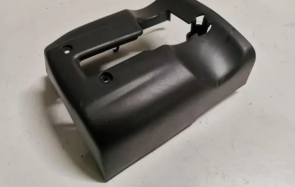 Steering wheel column trim