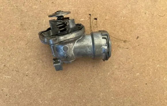 Mercedes-Benz ML W164 Intake manifold A6422002315