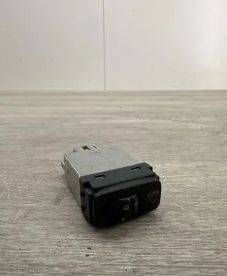 Mitsubishi Grandis Headlight level height control switch