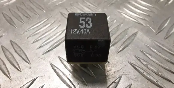 Volkswagen Golf III Other relay 141951253B