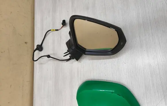 Front door electric wing mirror