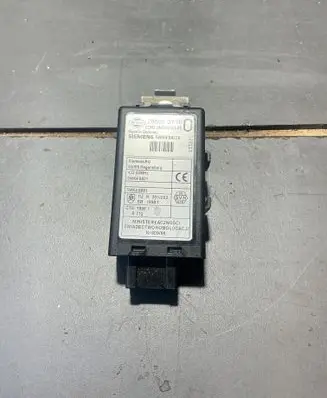 Nissan X-Trail T30 Door central lock control unit/module 285963Y50 5WK46472B 43392MHZ