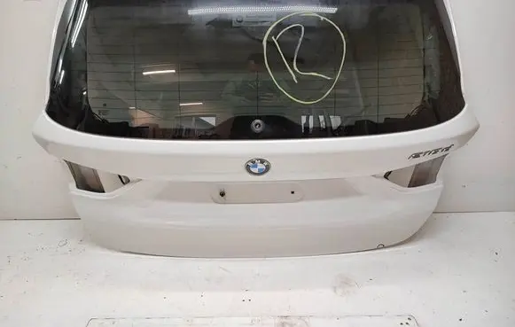 BMW 2 F46 Tailgate/trunk/boot lid