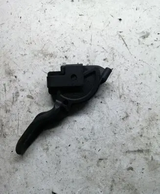 Opel Meriva B Engine bonnet (hood) release handle 13128233 348978920