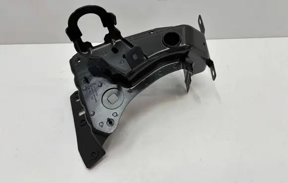Porsche Cayenne (9Y0 9Y3) Fender mounting bracket 9Y0821132B 9Y0821138A 9Y0821264A